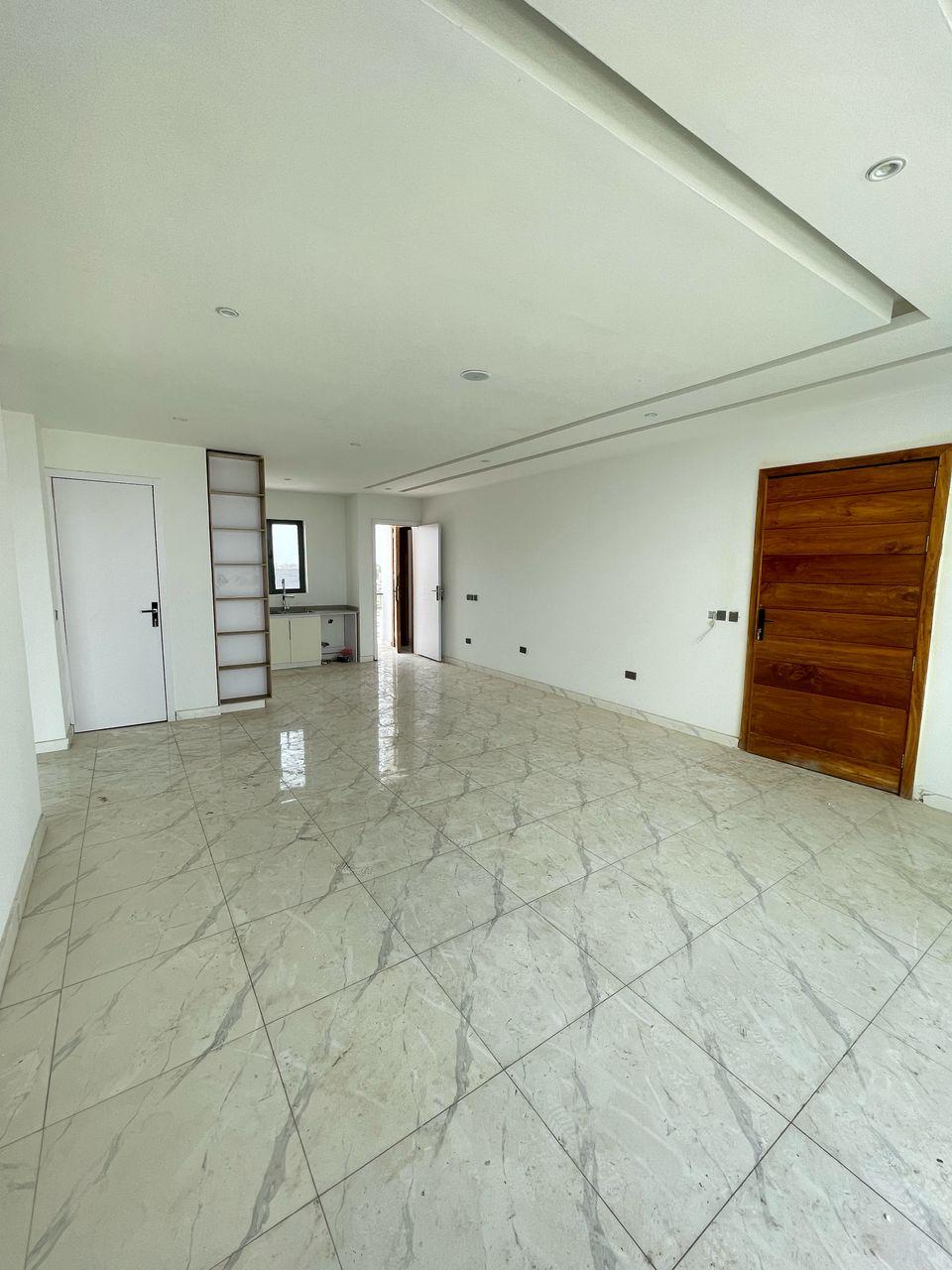 SPACIOUS 2BEDROOM APARTMENT FOR SALE