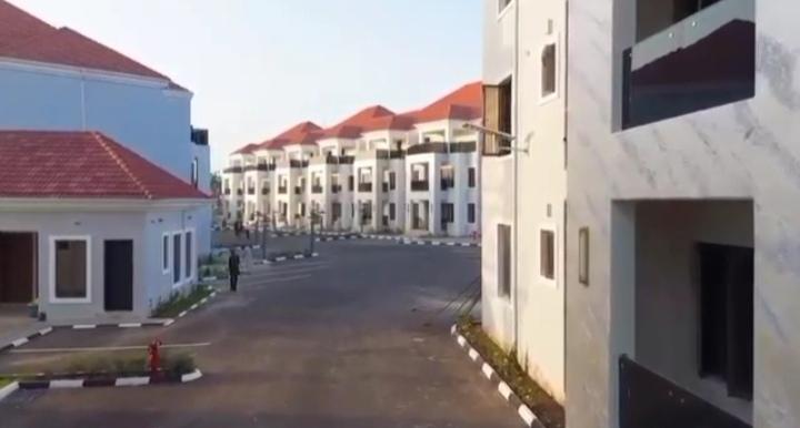 30 Units of Houses in a Mini Estate